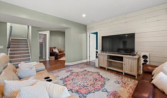 2236 Jo Ann, Asbury, IA 52002