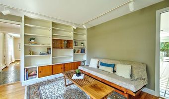 11 Henry Dr, Barrington, RI 02806