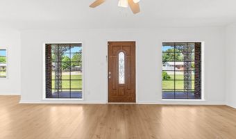 402 E Poplar St, Atmore, AL 36502