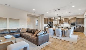 17066 Takipi Rd, Apple Valley, CA 92307