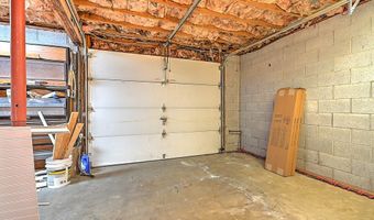 221 Mountain Edge Dr, Beaver, WV 25813