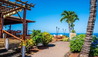 81-566 KAIUE St, Kealakekua, HI 96750