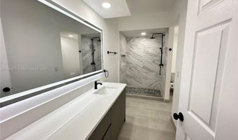 3255 NE 184th St 12113, Aventura, FL 33160