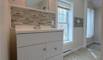 241 East Ave, Akron, NY 14001