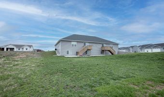 5625 N YOSEMITE Ln, Appleton, WI 54913