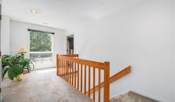 22 Golden View Dr, Johnston, RI 02919