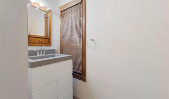 302 S Renville St, Winthrop, MN 55396