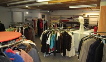 1332 COMMERCIAL St, Astoria, OR 97103