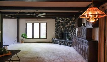 828 S 3rd St, Albion, NE 68620