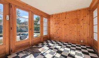 2 Perham St, Bedford, MA 01730