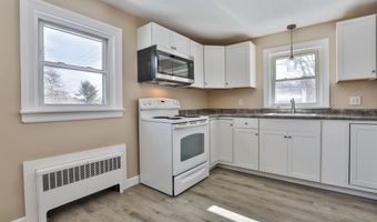 9 Sunset Ln, Bedford, NH 03110