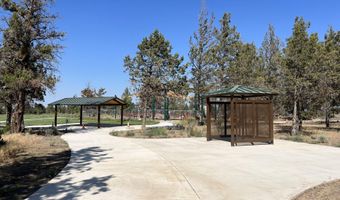 3859 NE Petrosa Ave, Bend, OR 97701