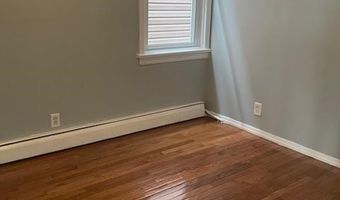 14 MEADOW St, Bayonne, NJ 07002