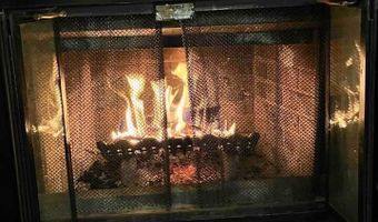 7 Wintergreen Ct, Albrightsville, PA 18210