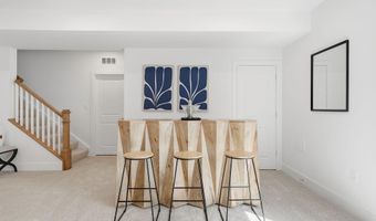 5413 WOODWAY Dr, Alexandria, VA 22310
