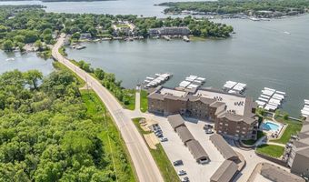 570 Linden Dr 104, Arnolds Park, IA 51331