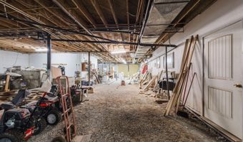 915 Chestnut St, Carlin, NV 89822