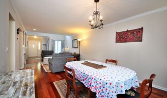 202 Castlewood Dr 202, Bloomfield, CT 06002