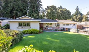 302 Coronado Dr, Aptos, CA 95003