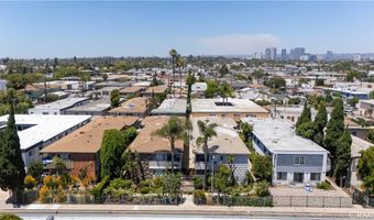 2015 Chariton, Los Angeles, CA 90034