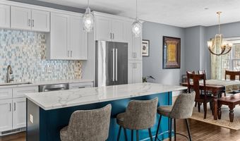 34 Cutter Ln 69, Amesbury, MA 01913