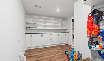 1013 HARVEST Trl, Appleton, WI 54913