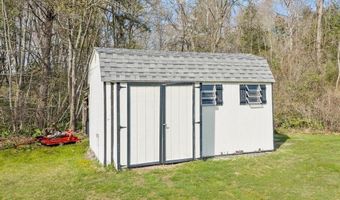 13 Groton Shirley Rd, Ayer, MA 01432