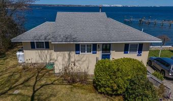 209 Buena Vista Dr, North Kingstown, RI 02852
