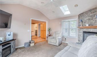 6 Jacksonia Dr, North Providence, RI 02911