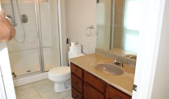 3214 E Leverett Ct, Alton, IL 62002