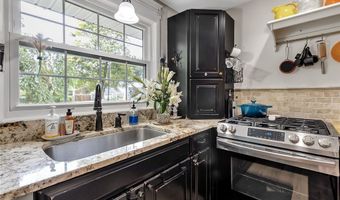 75 Jordan Rd, Amherst, NY 14221