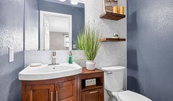 105 E Main St, Anna, OH 45302