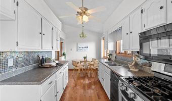 2718 Bryden, Alton, IL 62002