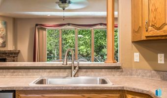1109 S Parkview Blvd, Brandon, SD 57005