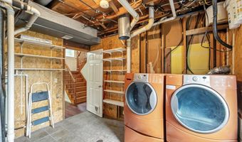 1213 S 14th St, Adel, IA 50003