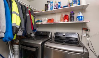 209 Rolling Hills Dr, Elko, NV 89801