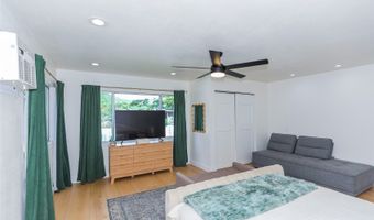 1614 Paukiki St, Kailua, HI 96734