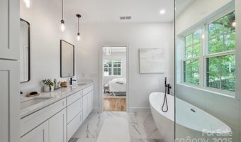 910 Everett Pl, Charlotte, NC 28205