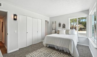 6300 TOPKE Pl NE, Albuquerque, NM 87109