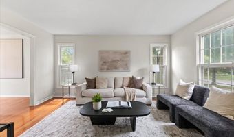 3600 Windemere Dr, Ann Arbor, MI 48105