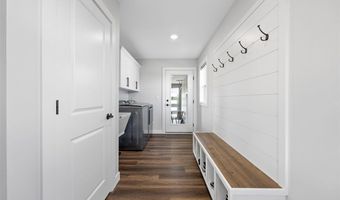 1190 Berkshire Ln, North Liberty, IA 52317