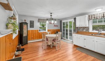 21 Davis Dr, Barnstead, NH 03225