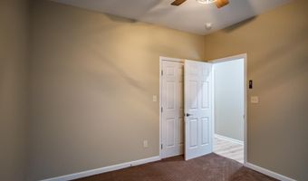 111 College St, Batesville, MS 38606