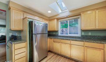 1037 Pinecrest Ter, Ashland, OR 97520