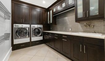 87 Ball Park St, Allen, KY 41601