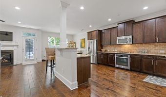 7580 Glisten, Atlanta, GA 30328