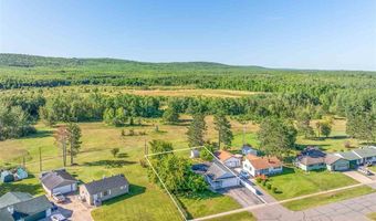 38 Fern Ct, Babbitt, MN 55706
