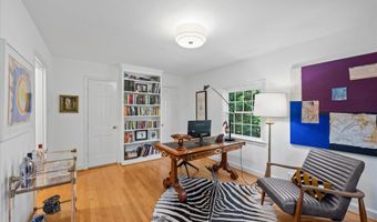 5901 DEVONSHIRE Dr, Bethesda, MD 20816