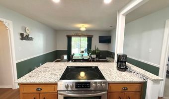 1405 Pebblewood Dr, Adel, GA 31620