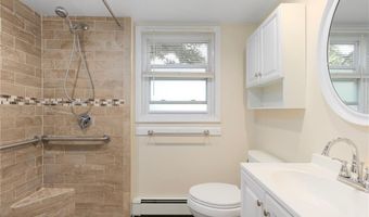101 Anthony St, East Providence, RI 02914